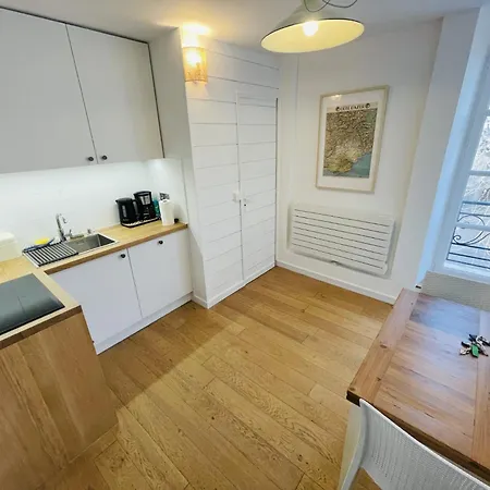 Daire Lovely One Bedroom In The Old Town Of Antibes