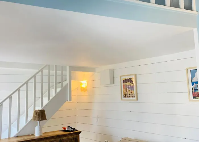 Апартаменты Lovely One Bedroom In The Old Town Of Антиб